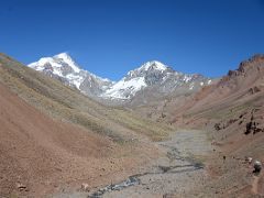 09 First Full View Of Aconcagua And Ameghino From 3625m In The Relinchos Valley Between Casa de Piedra And Plaza Argentina Base Camp